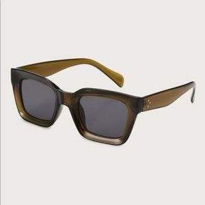 Green Acrylic Framed Sunglasses OS New